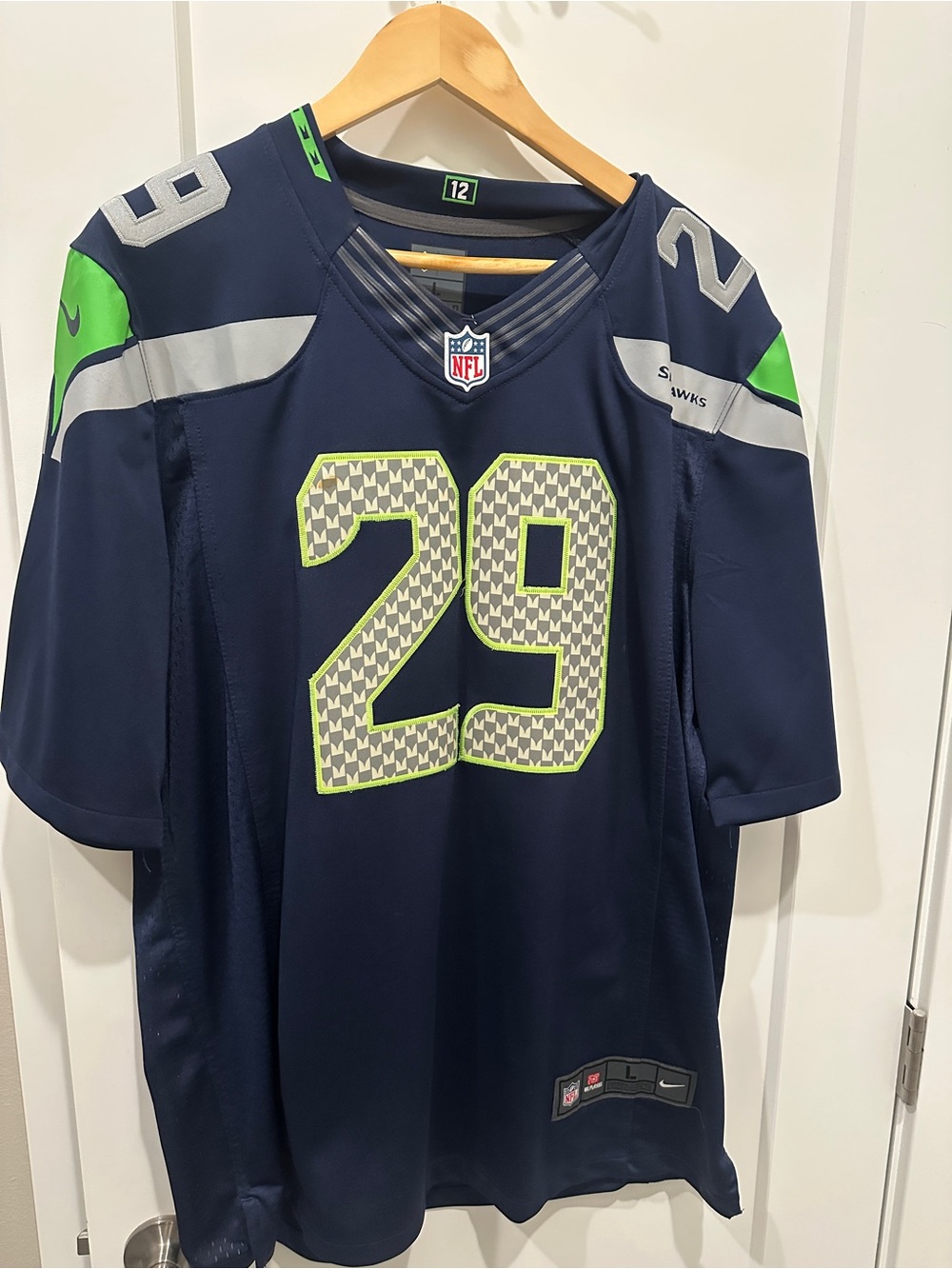 Nike Men's #29 Earl Thomas III Navy & Green Football Jersey